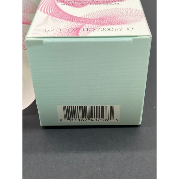 Estée Lauder Micro Essence Treatment Lotion Fresh With Sakura Ferment 6.7 oz - Picture 5 of 7